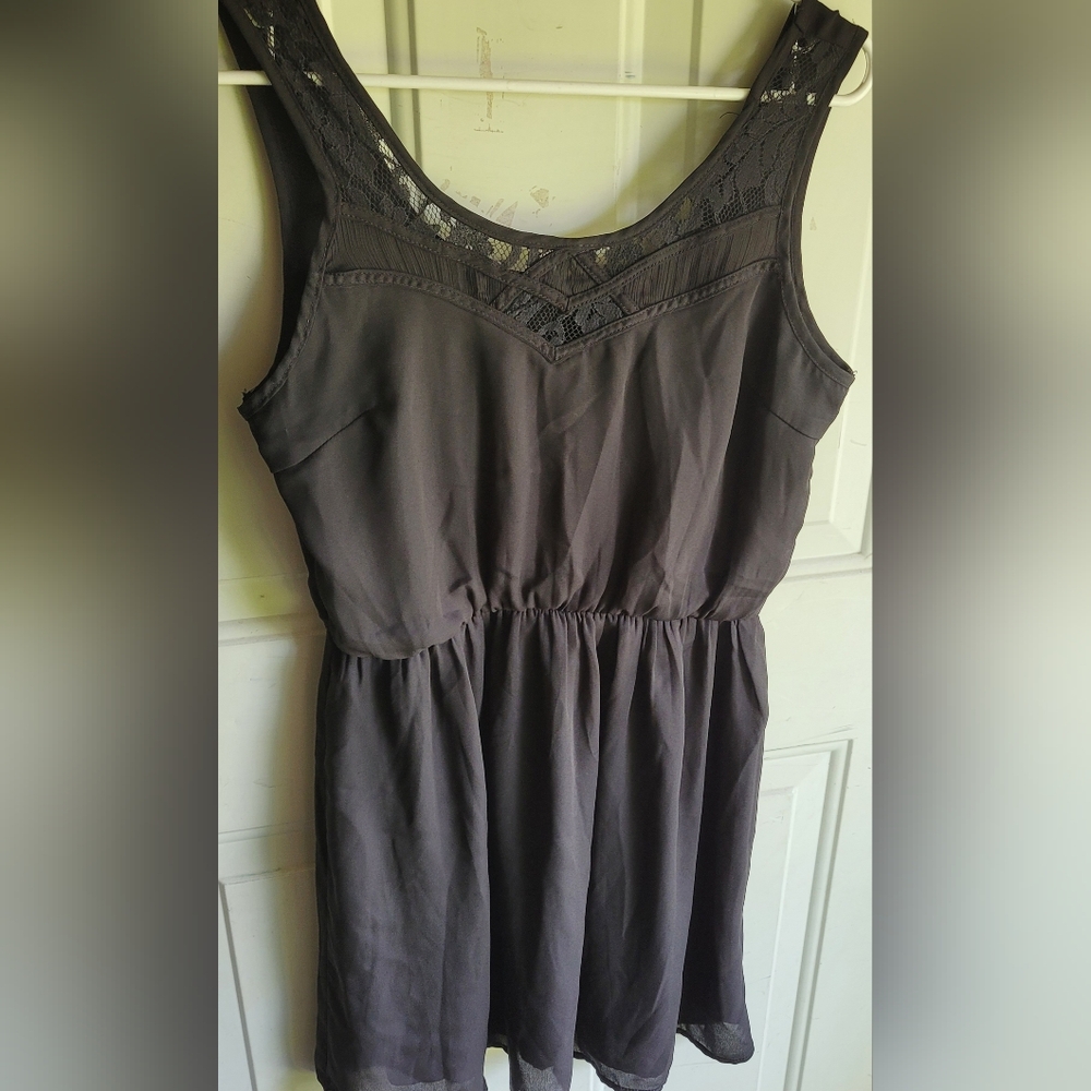 Doe & Rae Elegant Black Lace Dress